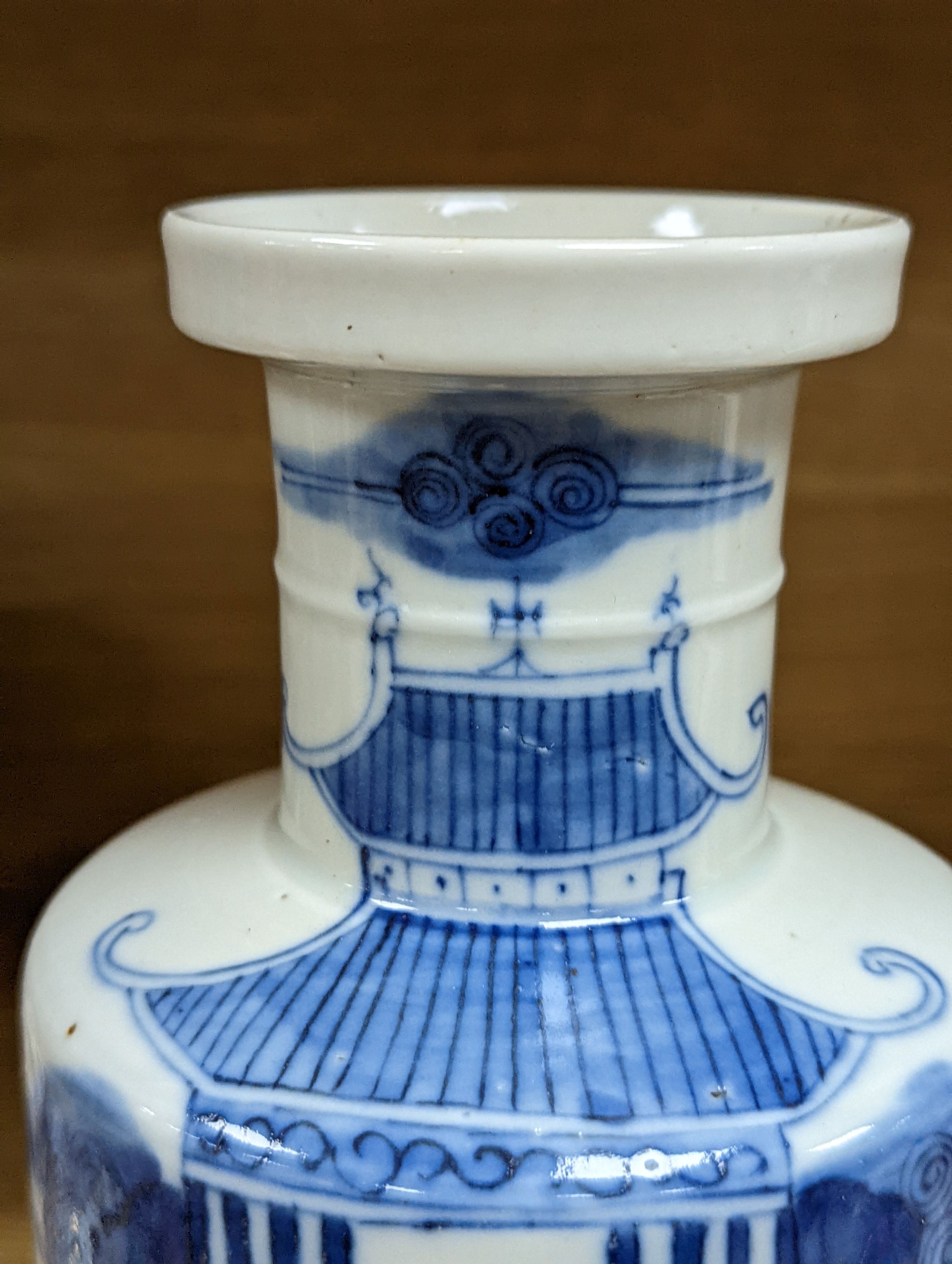 A Chinese blue and white rouleau vase, 25cm